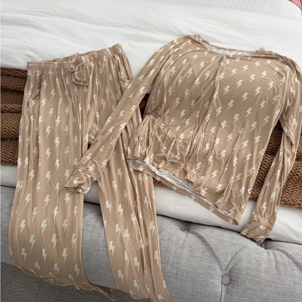 Women’s Bamboo Forever French Tan and Cream Lightning Bolt set